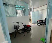 Nhà co thuê đường số 8 p. linh tây. Hẻm 3 gác có 3pn 2wc giá 8tr/tháng Nhà co thuê đường số 8 p. linh tây. Hẻm 3 gác có 3pn 2wc giá 8tr/tháng