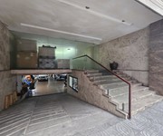 Tòa Văn Phòng Ô CHỢ DỪA 330M2 9 Tầng MT 10M 140 Tỷ Dòng Tiền 3.6 Tỷ /Năm