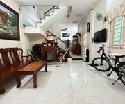 Hẻm 1 sẹc văn cao, tân phú, xe hơi đỗ cửa, 4x11m, 2 tầng mới ở ngay. giá chỉ 5.2 tỷ