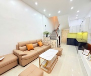 Nhà lạc long quân 32m, 5 tầng, full đồ, nở hậu, 30m ra oto tránh