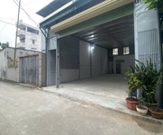 2 Chính chủ cho thuê kho 120m trần cao 6m ô tô ra vào thoải mái 2 Chính chủ cho thuê kho 120m trần cao 6m ô tô ra vào thoải mái