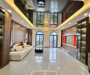 1 Siêu phẩm lô góc ô tô tranh nhau thang máy cổ nhuế 1 Siêu phẩm lô góc ô tô tranh nhau thang máy cổ nhuế