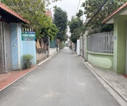 Cần bán 102m/120m2 đất Làng Vàng, Gia Lâm. Đường thông ô tô tránh xe máy