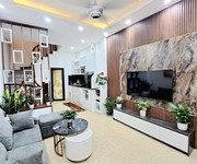 Bán Nhà Ngô Gia Tự, Phường Việt Hưng, Long Biên 5T, 33m2 giá 6,8 tỷ  Nhà cách ô tô đỗ 25m