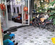 4,2m x 16,2m bông sao p5q8 / 5tỷ6 thương lượng / 4pn gần mặt tiền