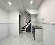 O1738  nhà 3 tầng ấp đông 1-2 hóc môn, vuông, 4x5m, 9xx tr