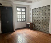 Nhà đẹp phố cầu giấy 30m 6t nhỉnh 10 tỷ-ngõ rộng thông thoáng- khu vực dân trí