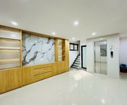 Bán nhà vũ thạnh 32m2. 7 tầng. mặt tiền 6.6m. giá 12.2 tỷ đống đa hà nội