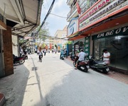 Mặt phố hồng mai  31m   3 tầng  kinh doanh