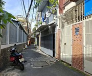 Nhà đường lê văn sỹ quận 3 phường 12 cũ.