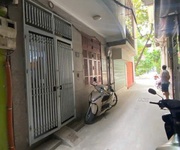 Bán căn hoàng cầu phân lô ô tô - hơn 17 tỷ 46m mt 5.6m 5 tầng