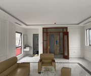 Tòa nhà CHDV  cỗ máy in tiền  tại Tôn Đức Thắng, Đống Đa dt 70m2 x 7 t mt 5,5 m 16 p cho thuê 23,8t