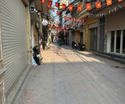 Cho thuê nhà ngõ ô tô   bùi xương trạch, 30m  x 3 tầng, giá 9 triệu