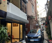 Bán nhà trúc bạch - 6 tầng -5m ra ô tô- chỉ nhỉnh 3 tỷ