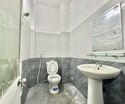 8 Nhà nguyên căn 2 tầng, 3 phòng ngủ, 3 WC hẻm xe hơi 8 Nhà nguyên căn 2 tầng, 3 phòng ngủ, 3 WC hẻm xe hơi