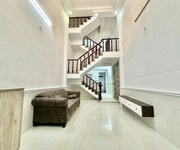10 Nhà nguyên căn 2 tầng, 3 phòng ngủ, 3 WC hẻm xe hơi 10 Nhà nguyên căn 2 tầng, 3 phòng ngủ, 3 WC hẻm xe hơi