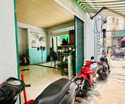 Căn góc 4.5 12.7m nở hậu l 5.2m mặt tiền ba đình p.chánh hưng  p10q8