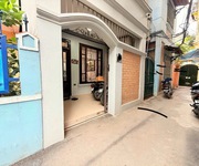 Nhà dân xây chắc chắn nở hậu -gần hồ tây thơ mộng-20m ra ô tô tránh  dễ chốt   39,5m