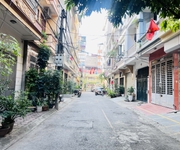 Bán Nhà 4 Tầng Dịch Vọng, Cầu Giấy - DT 100m - Ngõ Đẹp Yên Tĩnh - Không Gian Rộng