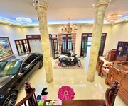 Giá đầu tư, bán biệt thự khu võng thị tây hồ, ô tô vào nhà, 120m chỉ 34 tỷ