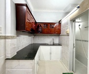 Bán nhà đ.đoàn văn bơ- vài bước chân ra mt xe hơi- kế bên lê quốc hưng- lưu thông tôn đản -hoàng