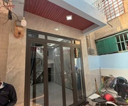 Nhà mới rất đẹp 2 tỷ xíu sổ hồng riêng trung mỹ tây 05  gần tô ký q12