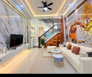 Bán nhà thạnh lộc 13  giảm 400 triệu còn 5,45 tỷ tới 60m2. tặng full nội thất cao cấp , máy nlmt, 3