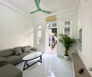 3 Hoàng hoa thám 38m x4 tầng 13,5 tỷ lô góc,ô tô,kinh doanh,20m ra phố