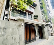 Đẳng cấp hiếm, bán biệt thự khu linh lang đội cấn, ô tô đỗ cổng,150m, chỉ 32 tỷ