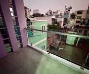 Nhà hxh đường trần hưng đạo quận 5 phường 1 cũ.