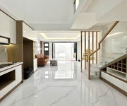 Nhà xây mới 5 tầng - chính chủ - gấp bán 9.3 tỷ - tl - phan xích long - phú nhuận - 4pn 5wc - hoàn