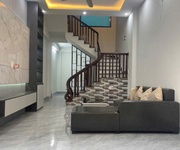 Nhà lô góc 3,5 tầng ngõ phố cô đông   hướng nam mát mẻ giá 2.7 ty