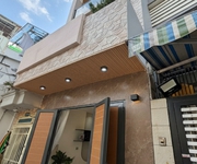 H2070  nhà phan văn trị gv, shr, vuông, 3 tầng, 3x8m, 4.x tỷ