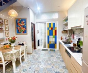 Nhà 2 tầng trần quang diệu - quận 3   sổ vuông 81 m2   8.3 tỷ