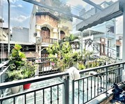 Nhà mt đường nguyễn bá tòng, phường 11 quận tân bình cũ.