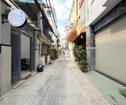 ‼ nguyễn đình chính p.15 phú nhuận   hẻm ô tô thẳng 1 trục   vài bước ra mặt tiền   7.x tỷ