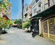 Nhà hxt đường âu dương lân phường 3 quận 8 cũ.