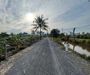 Vị thế chiến lược  củ chi: 1.800 m2 mặt tiền tỉnh lộ 8   chiều ngang 25m bề thế   giá đầu tư f0