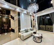 13,6 tỷ. nhà phân lô cán bộ cao cấp khương trung. ngõ oto qua nhà. diện tích 40m, 5 tầng, 6 phòng