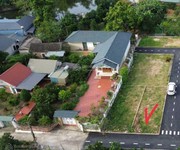 Cần tiền bán lô góc 100m có 2 mặt tiền đẹp đường chính thông 3 lối. giá đầu tư. kđt hòa lạc-sơn tây