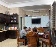 Bán nhà Nguyễn Khuyến Hà Đông, ba bước ra hồ Văn Quán, ô tô đỗ cửa, 50m2, hơn 17 tỷ