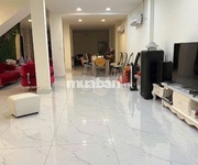 Chính chủ cần bán căn hộ villa cmt8   phường 13, quận 10   11 phòng   đang kinh doanh cho thuê