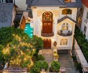 Bán gấp căn biệt thự số  8 đường số 42- kế xuân thuỷ- quốc hương. thảo điền q2