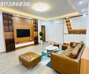 Đập hộptòa 17t6 hoàng đạo thúy 119m 3pn nội thất bóng loáng