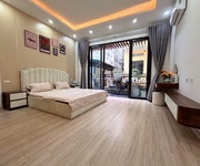 Bán nhà ngọc khánh 30m x4 tầng 9,15 tỷ ngõ 3 gác,cách phố 60m,full nội thất