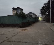 Đất ruộng sxln 2000m2, mt35m, lô góc, 5 tr/m2, xuân nộn, đông anh, có thương lượng.