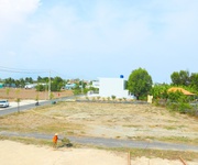 2 Đất mặt tiền đường Trương Định sát chợ Cần Đước