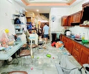 Mặt tiền nội bộ 12m bông sao p5q8 hoàn công đủ