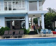 Bán nhà mặt tiền dương công khi - gần song hành, 20x34m,  2 tầng   hồ bơi, 26,5 tỷ.