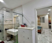 Chính chủ - gấp bán - nguyễn trung trực - bình thạnh - 3 tầng btct - 4pn lớn - sân rộng - siêu hiếm